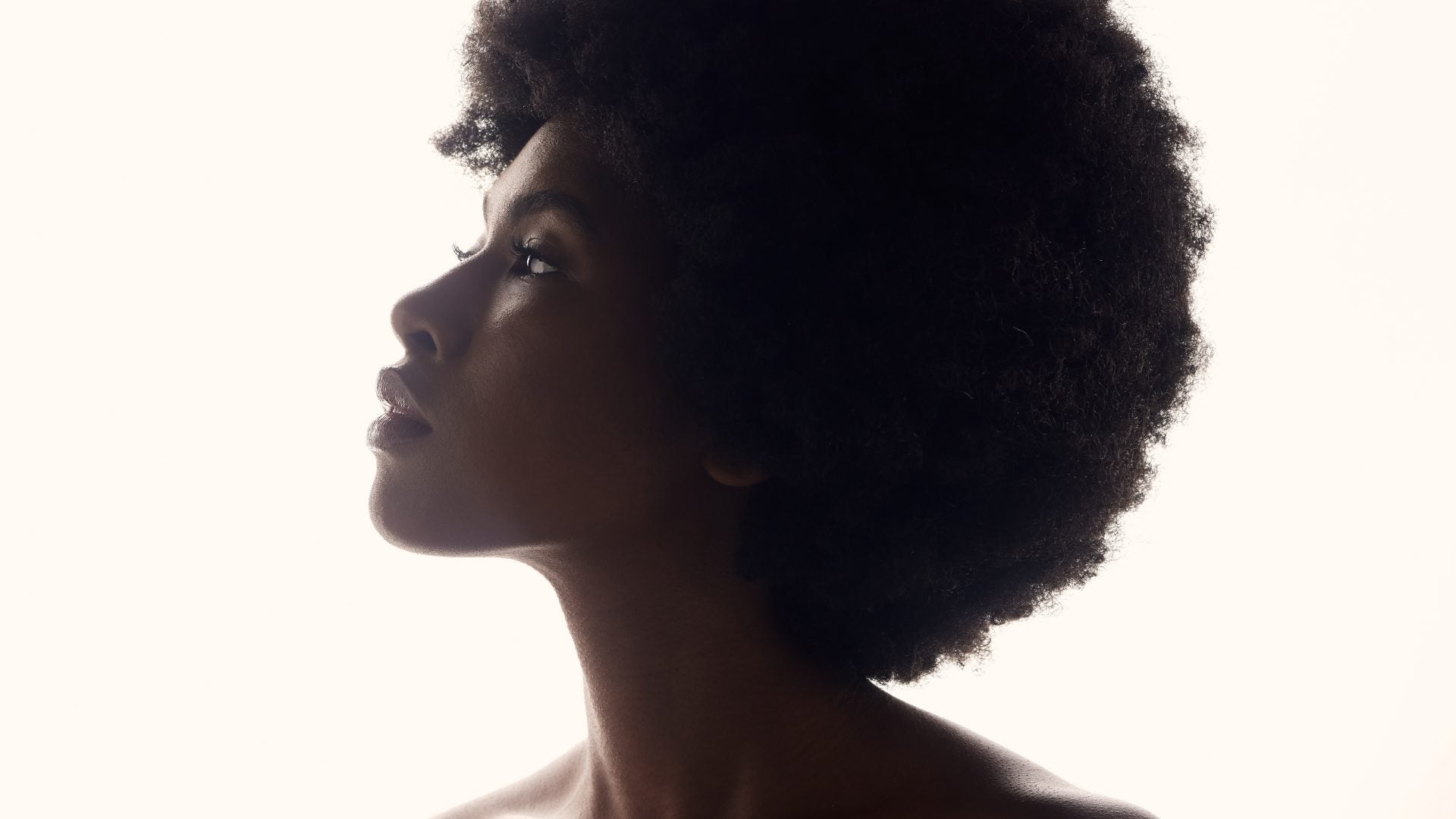 How To Incorporate Vitamin C Into Your Routine– According To An Expert