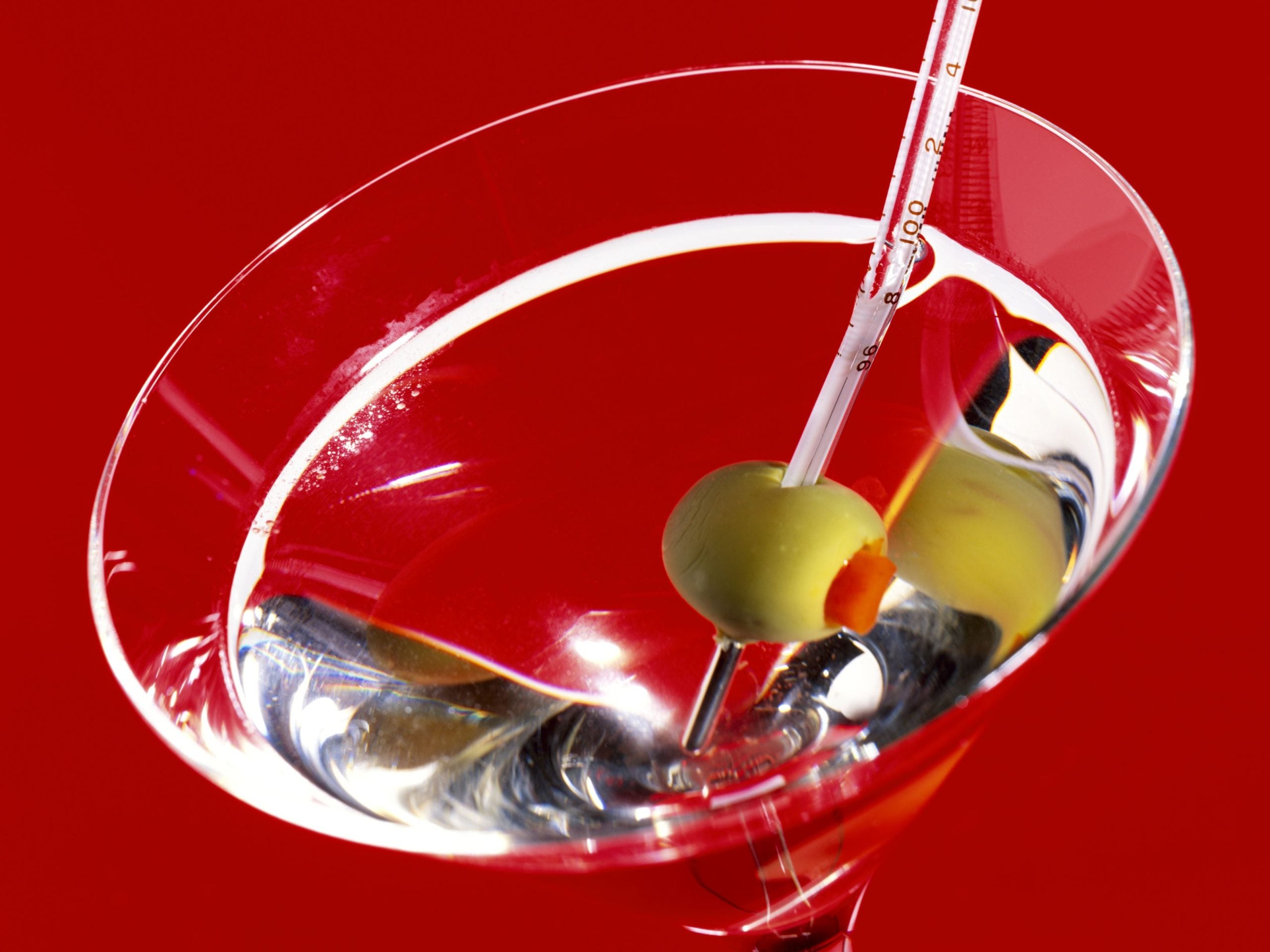 Why The Martini Makeup Trend Is Perfect For New Year's Eve