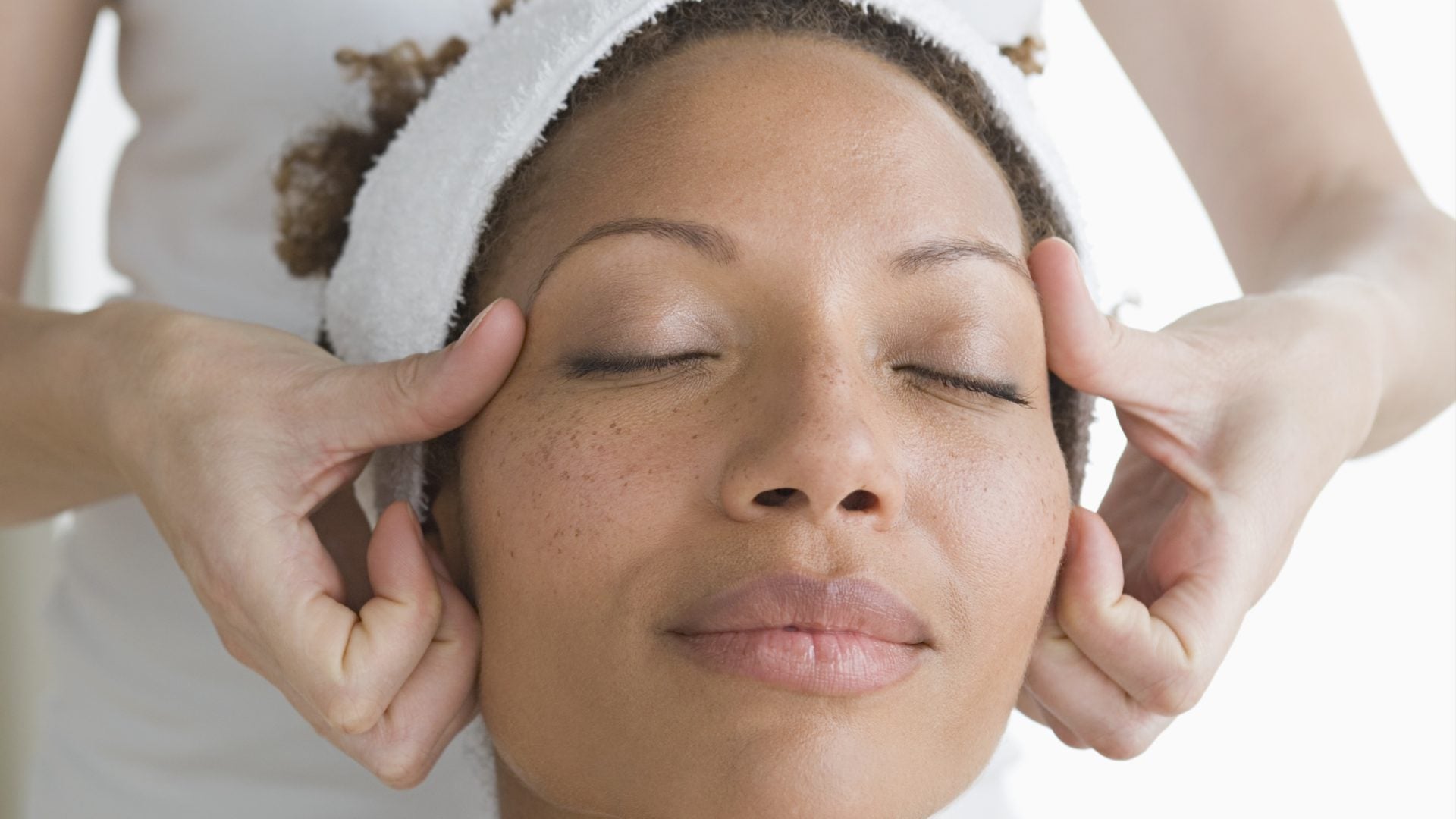 Facelift Without Surgery? I Tried A Buccal Facial And Lymphatic Drainage Massage