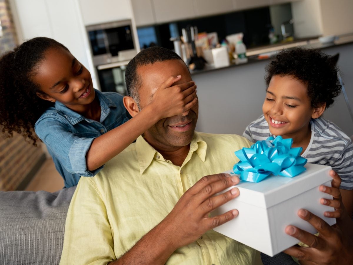 8 Father’s Day Gifts For The Entrepreneurial Dad Who’s Never Off The Clock