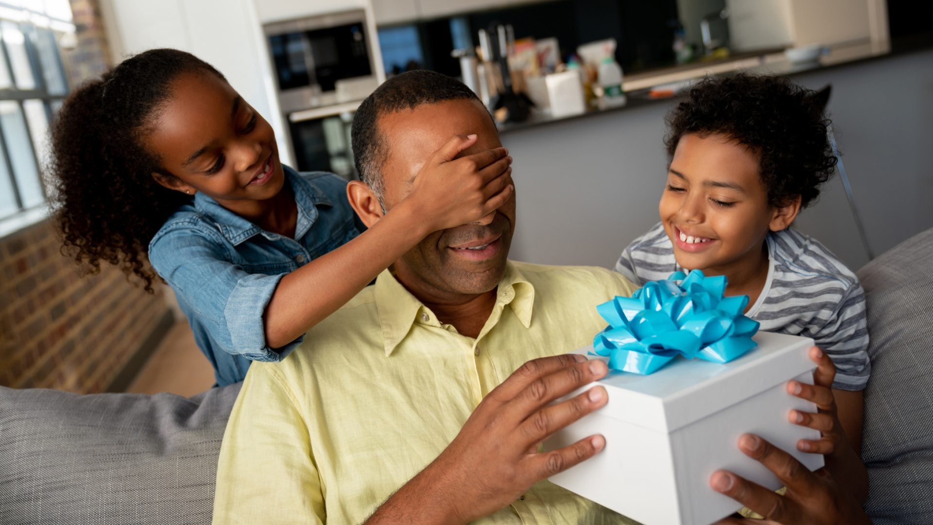 8 Father’s Day Gifts For The Entrepreneurial Dad Who’s Never Off The Clock